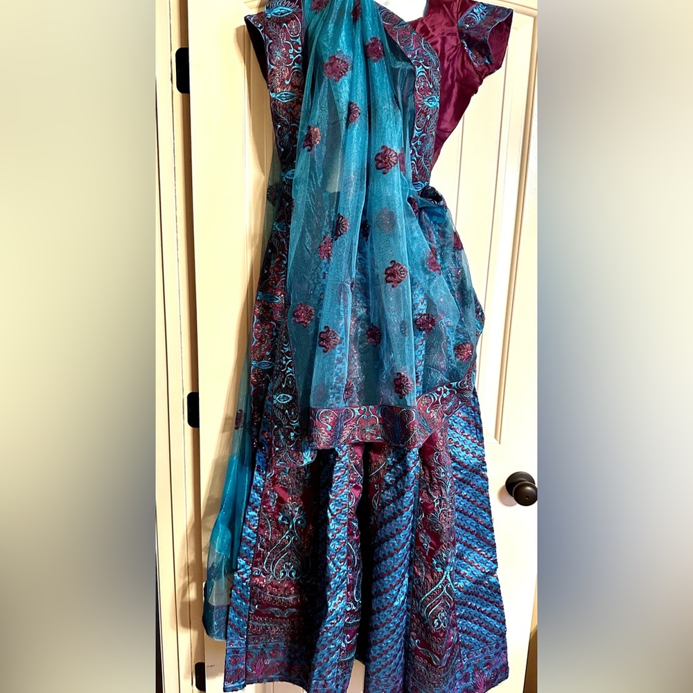 Lehenga set dandiya outfit, chaniya choli 3 pc set teal and maroon Indian outfit